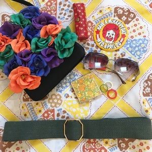 Vintage 70s Soft Green Gold Geometric Belt
